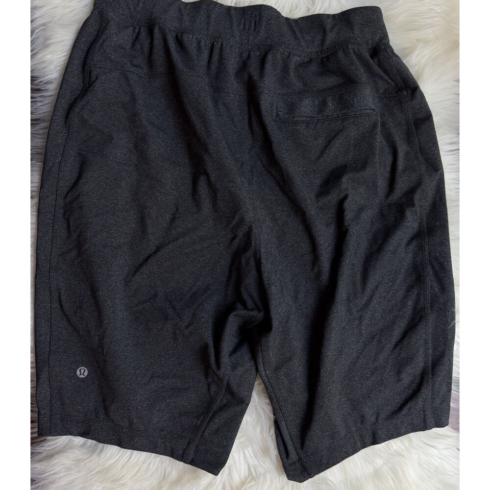 lululemon Men's Gray Athletic Shorts L 9" Inseam Drawstring Pockets